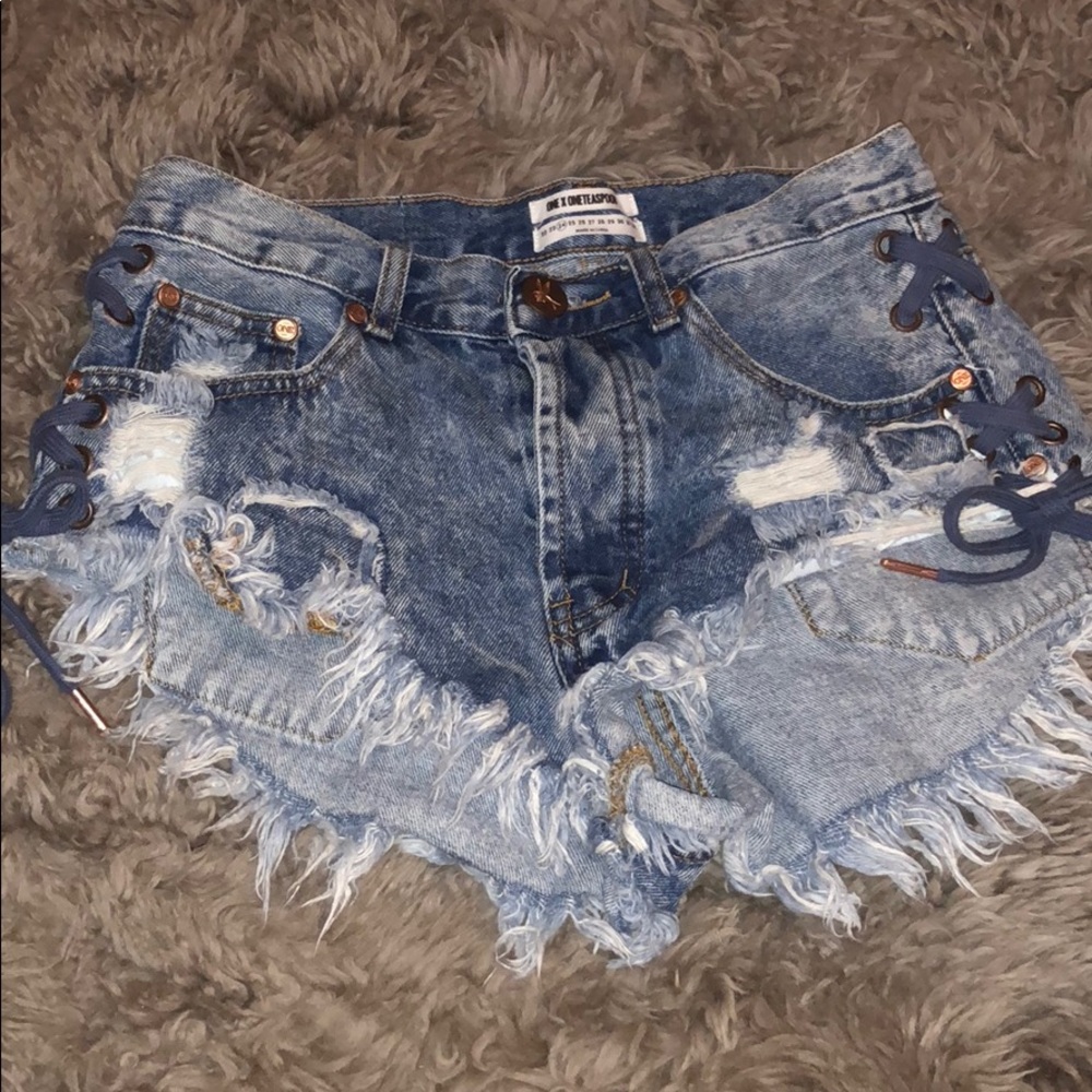 One teaspoon shorts